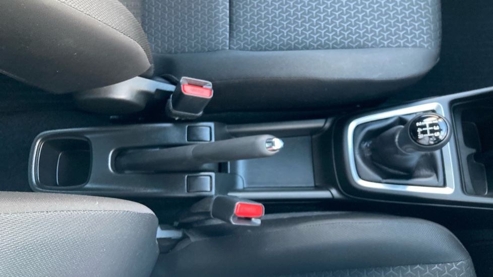 Suzuki Swift 1.2 Dualjet 83 12V Hybrid SZ5 5dr Petrol Hatchback - Image 23