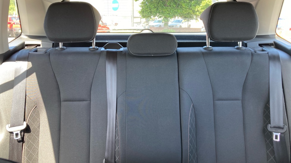Skoda Kamiq 1.0 TSI 95 SE 5dr Petrol Hatchback - Image 15