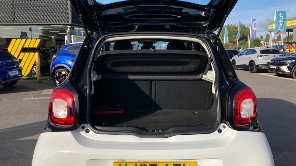 smart forfour hatchback 1.0 Passion 5dr Petrol Hatchback - Image 4