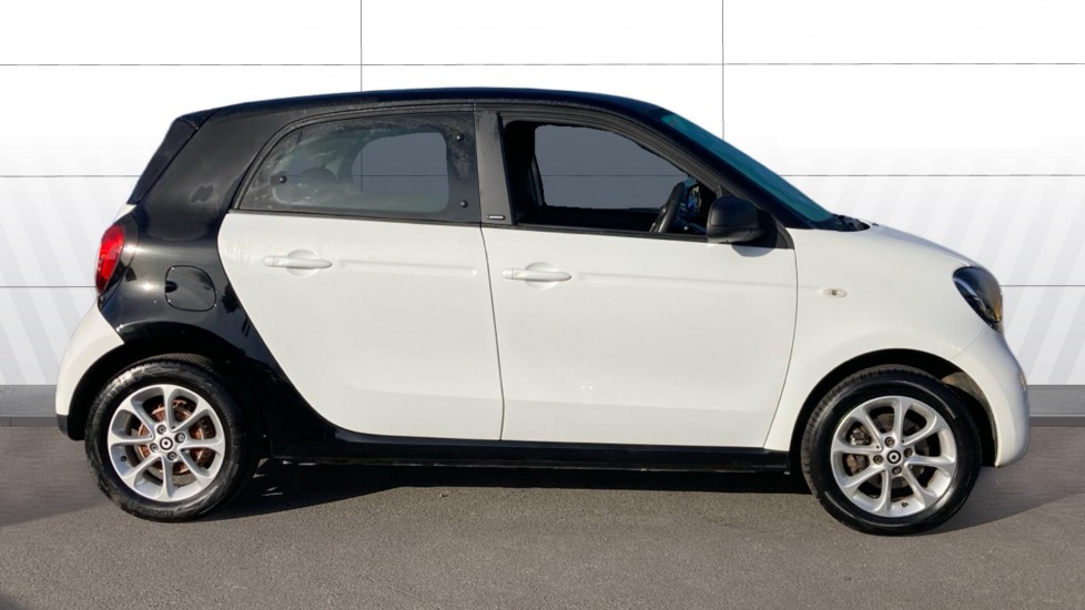 smart forfour hatchback 1.0 Passion 5dr Petrol Hatchback - Image 5