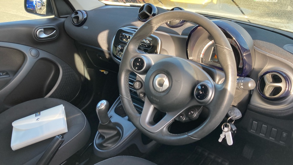 smart forfour hatchback 1.0 Passion 5dr Petrol Hatchback - Image 11