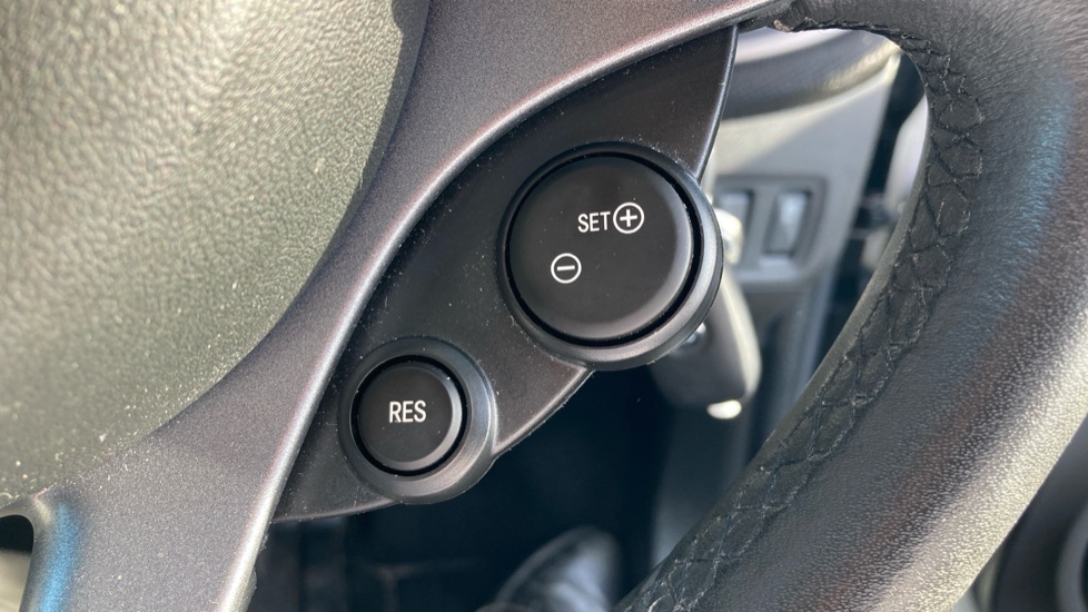 smart forfour hatchback 1.0 Passion 5dr Petrol Hatchback - Image 27
