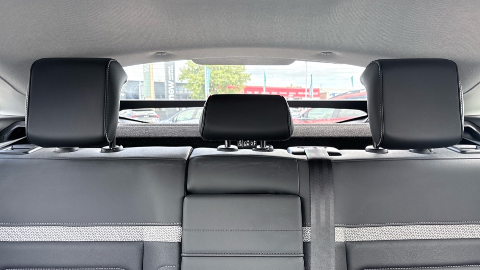Citroen C4 1.2 PureTech [130] Shine Plus 5dr Auto Petrol Hatchback - Image 15