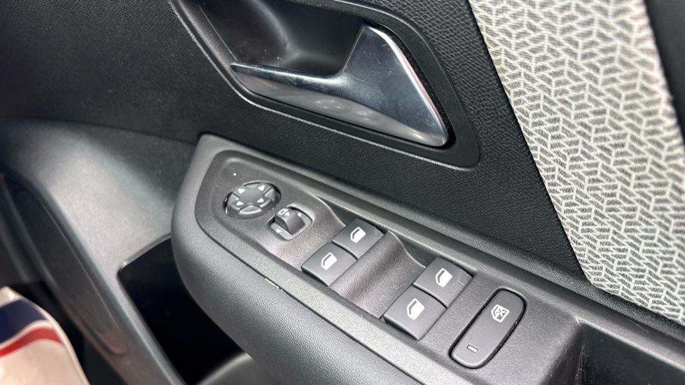 Citroen C4 1.2 PureTech [130] Shine Plus 5dr Auto Petrol Hatchback - Image 23