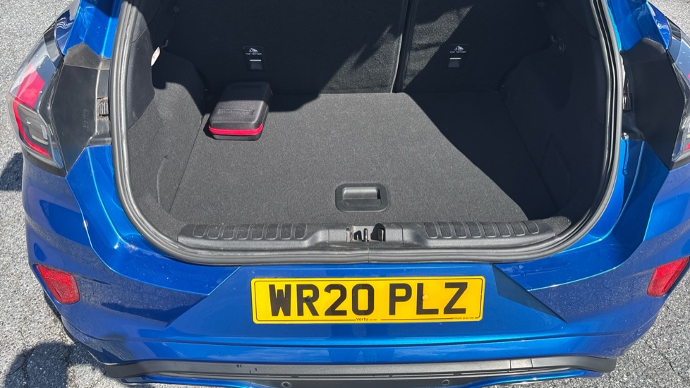 Ford Puma 1.0 EcoBoost Hybrid mHEV ST-Line X First Ed 5dr Petrol Hatchback - Image 4