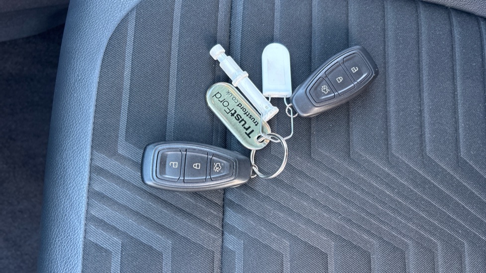 Ford Puma 1.0 EcoBoost Hybrid mHEV ST-Line X First Ed 5dr Petrol Hatchback - Image 20