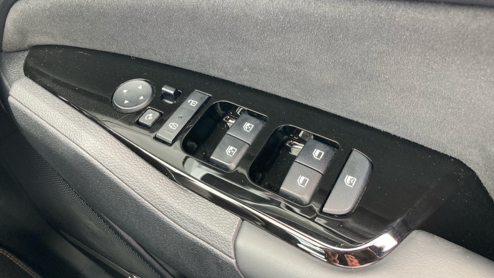 Kia Sportage 1.6T GDi HEV GT-Line S 5dr Auto Hybrid Estate - Image 36