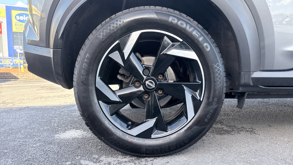Nissan Juke 1.0 DiG-T 114 N-Connecta 5dr Petrol Hatchback - Image 7
