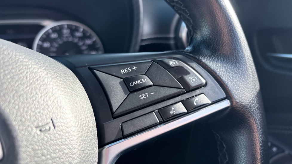 Nissan Juke 1.0 DiG-T 114 N-Connecta 5dr Petrol Hatchback - Image 23