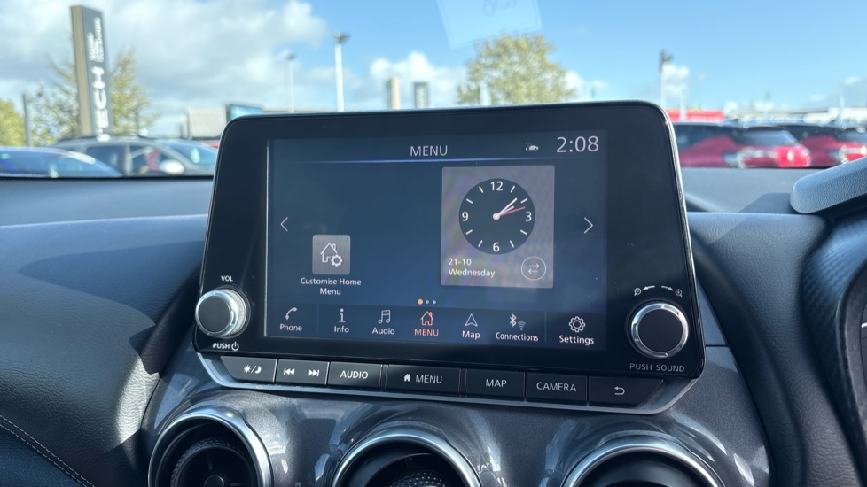 Nissan Juke 1.0 DiG-T 114 N-Connecta 5dr Petrol Hatchback - Image 38