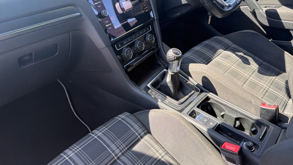 Volkswagen Golf 2.0 TDI 184 GTD 5dr Diesel Hatchback - Image 13
