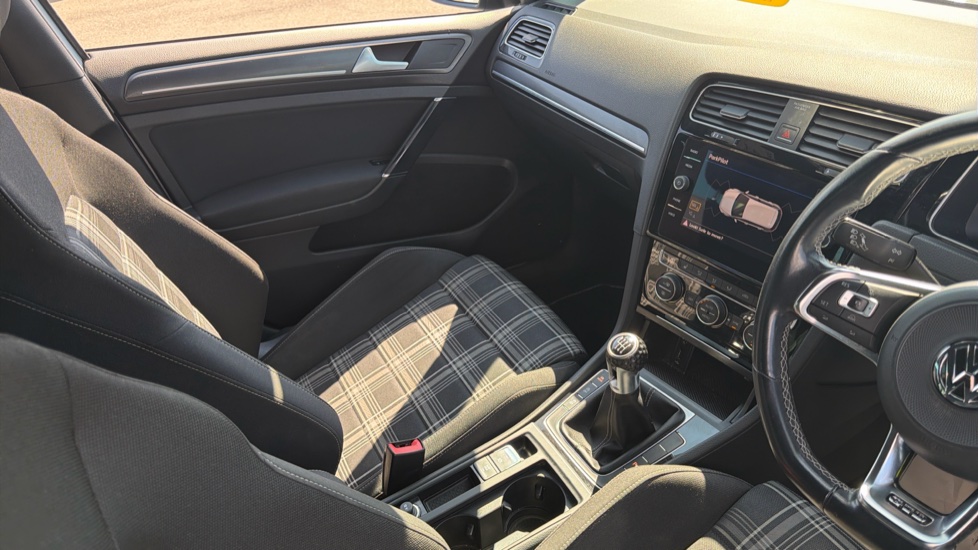 Volkswagen Golf 2.0 TDI 184 GTD 5dr Diesel Hatchback - Image 14