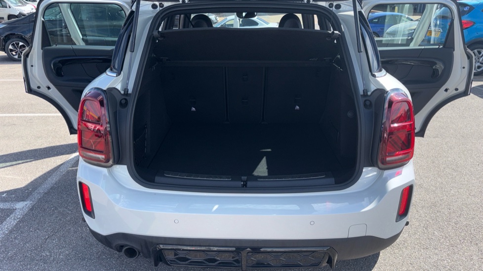 MINI Countryman 1.5 Cooper Sport 5dr Auto Petrol Hatchback - Image 4