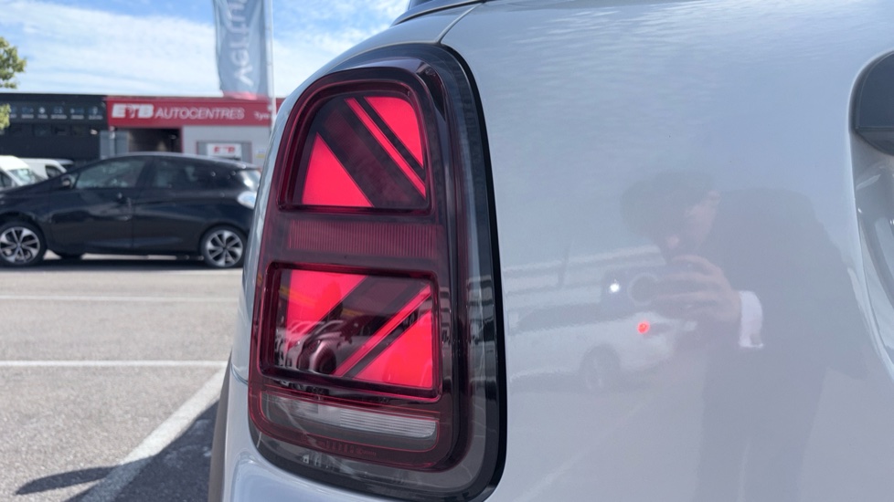 MINI Countryman 1.5 Cooper Sport 5dr Auto Petrol Hatchback - Image 39