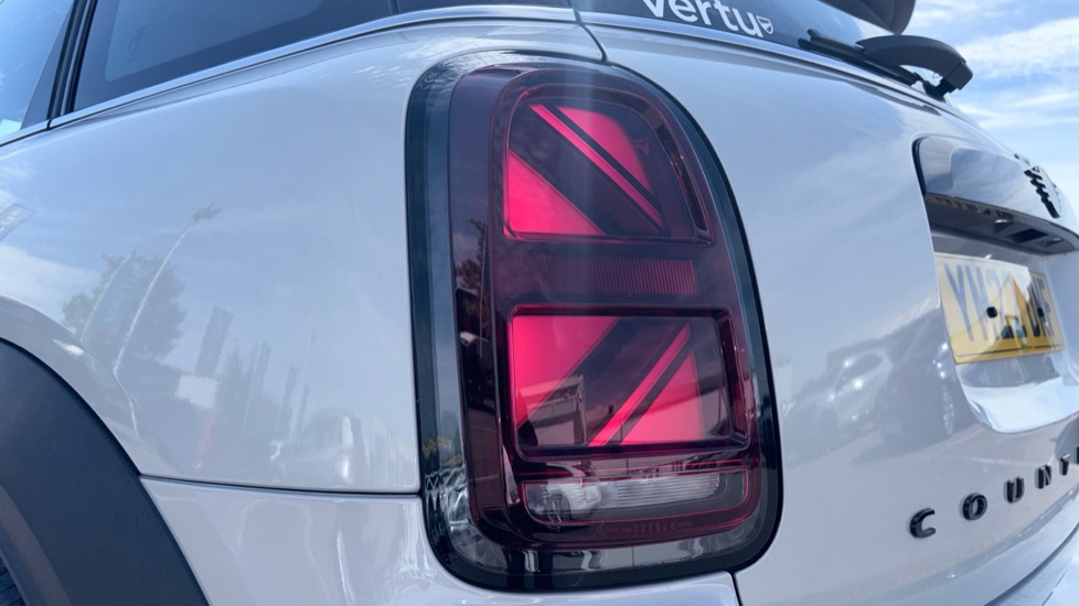 MINI Countryman 1.5 Cooper Sport 5dr Auto Petrol Hatchback - Image 40