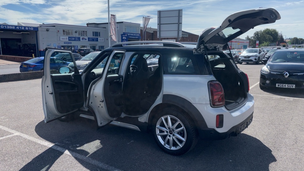 MINI Countryman 1.5 Cooper Sport 5dr Auto Petrol Hatchback - Image 55