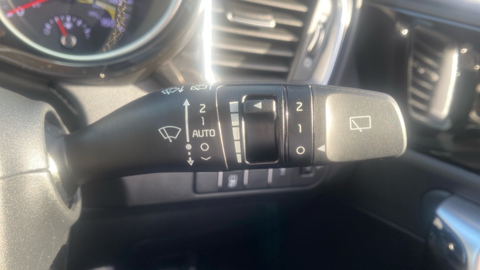 Kia Xceed 1.5T GDi ISG 138 GT-Line 5dr Petrol Hatchback - Image 31