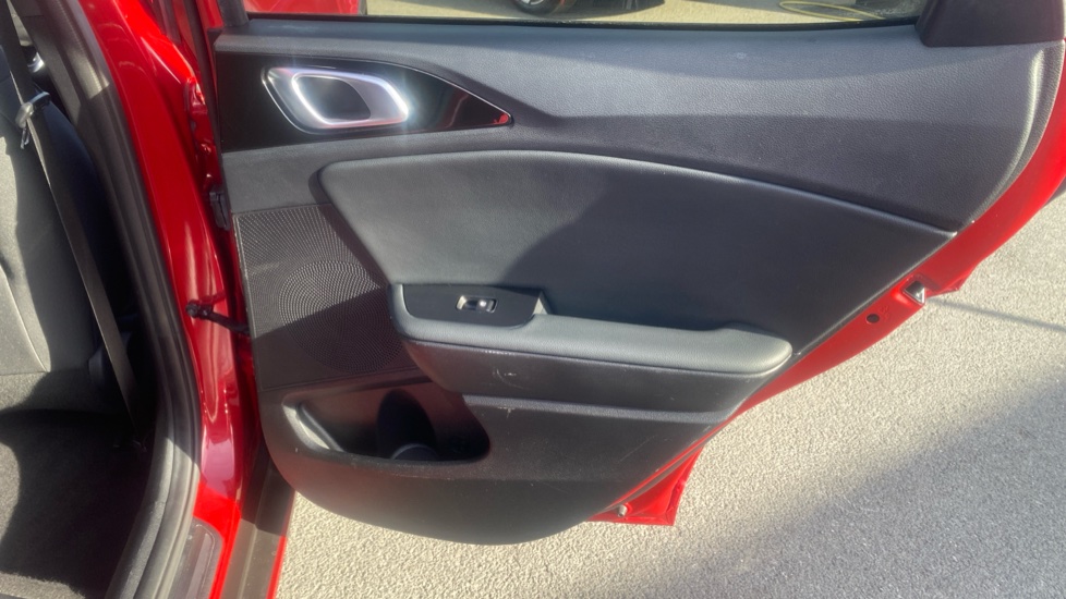 Kia Xceed 1.5T GDi ISG 138 GT-Line 5dr Petrol Hatchback - Image 36