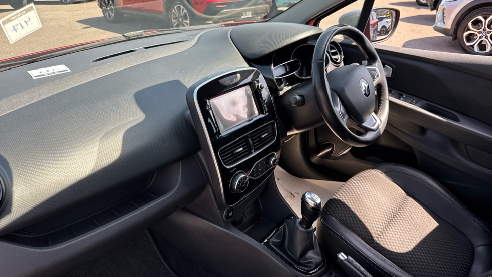 Renault Clio 0.9 TCE 90 GT Line 5dr Petrol Hatchback - Image 9