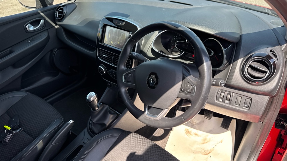 Renault Clio 0.9 TCE 90 GT Line 5dr Petrol Hatchback - Image 11