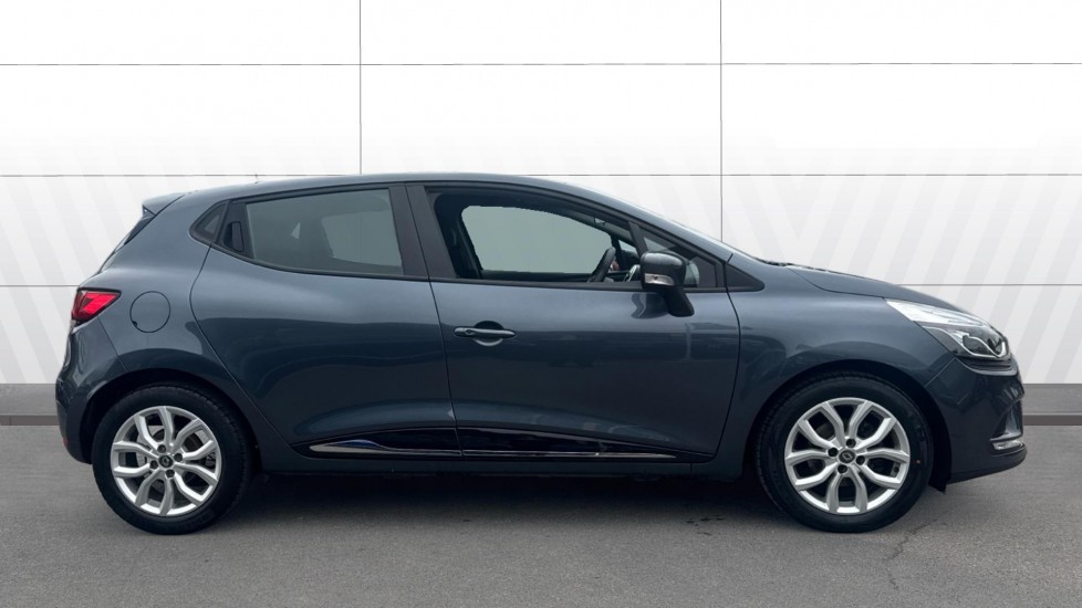 Renault Clio 0.9 TCE 90 Dynamique Nav 5dr Petrol Hatchback - Image 5