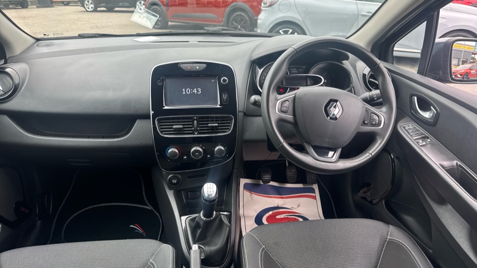 Renault Clio 0.9 TCE 90 Dynamique Nav 5dr Petrol Hatchback - Image 10
