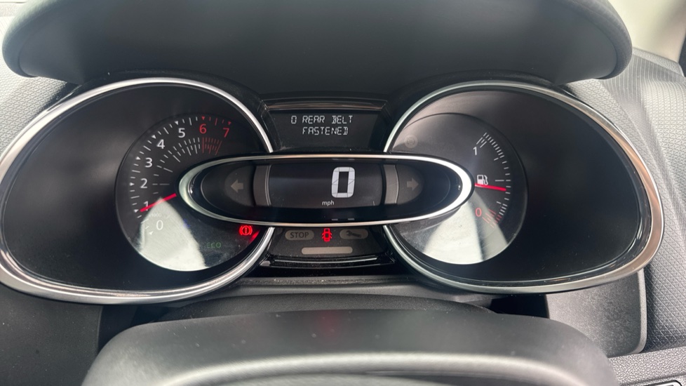 Renault Clio 0.9 TCE 90 Dynamique Nav 5dr Petrol Hatchback - Image 18