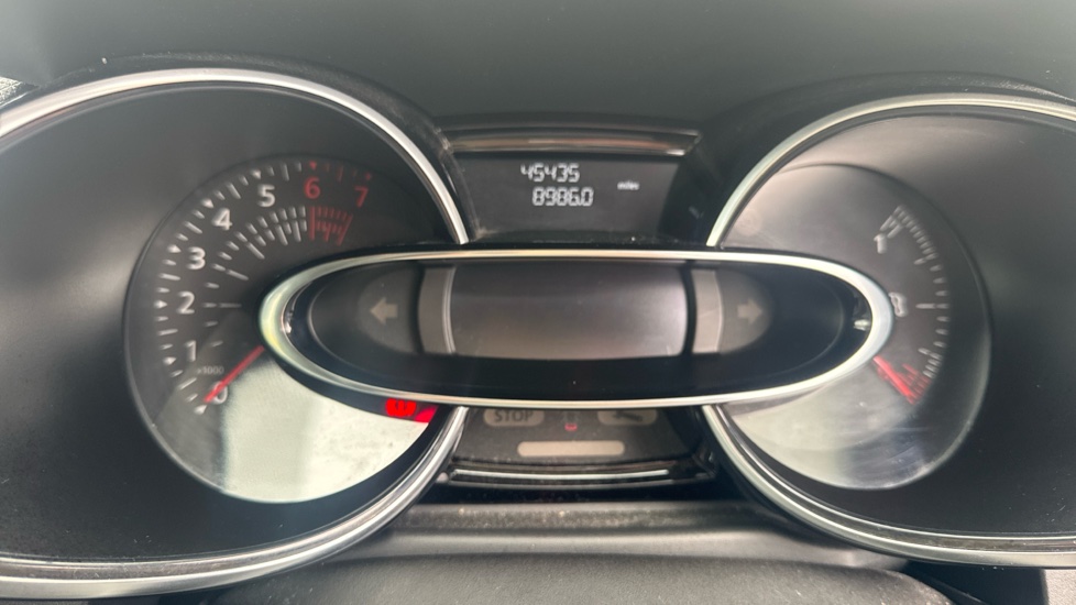 Renault Clio 0.9 TCE 90 Dynamique Nav 5dr Petrol Hatchback - Image 42