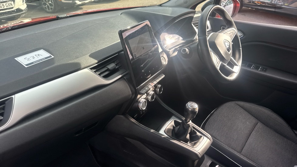 Renault Captur 1.5 dCi 95 S Edition 5dr Diesel Hatchback - Image 9