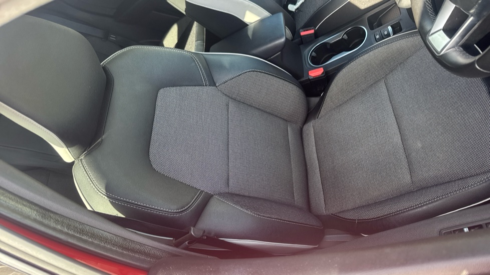 Renault Captur 1.5 dCi 95 S Edition 5dr Diesel Hatchback - Image 23