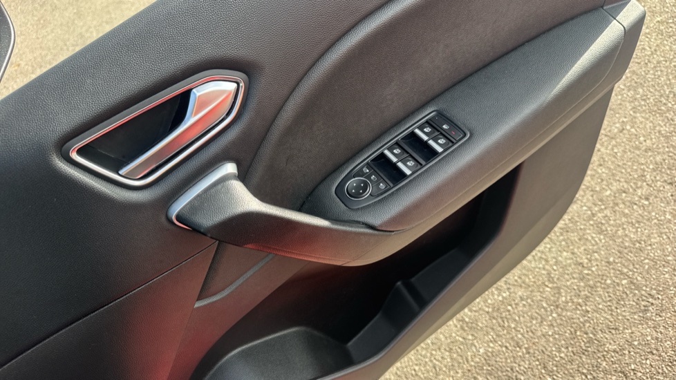 Renault Captur 1.5 dCi 95 S Edition 5dr Diesel Hatchback - Image 26