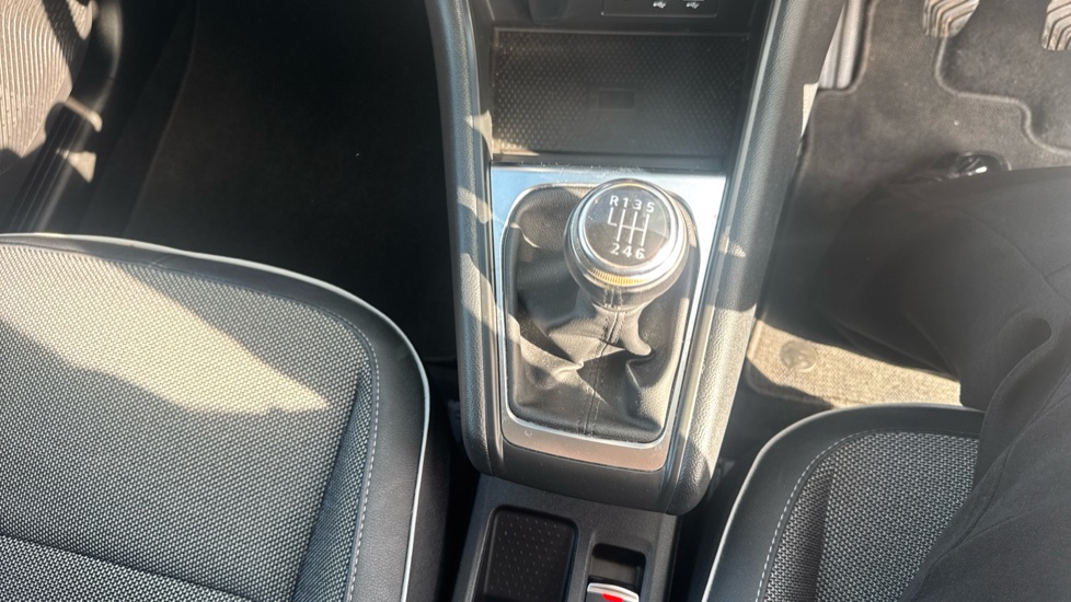 Renault Captur 1.5 dCi 95 S Edition 5dr Diesel Hatchback - Image 34
