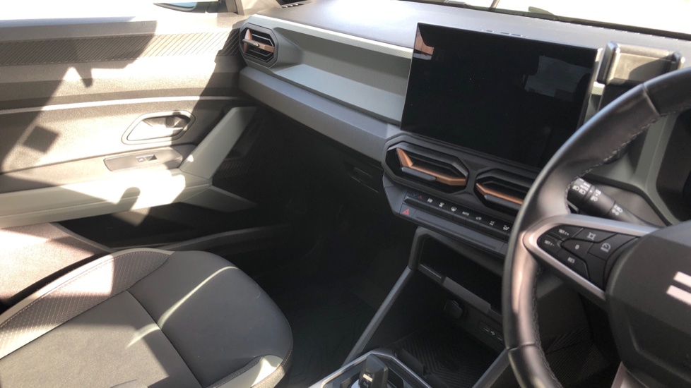 Dacia Duster 1.6 Hybrid 140 Extreme 5dr Auto Hybrid Estate - Image 14