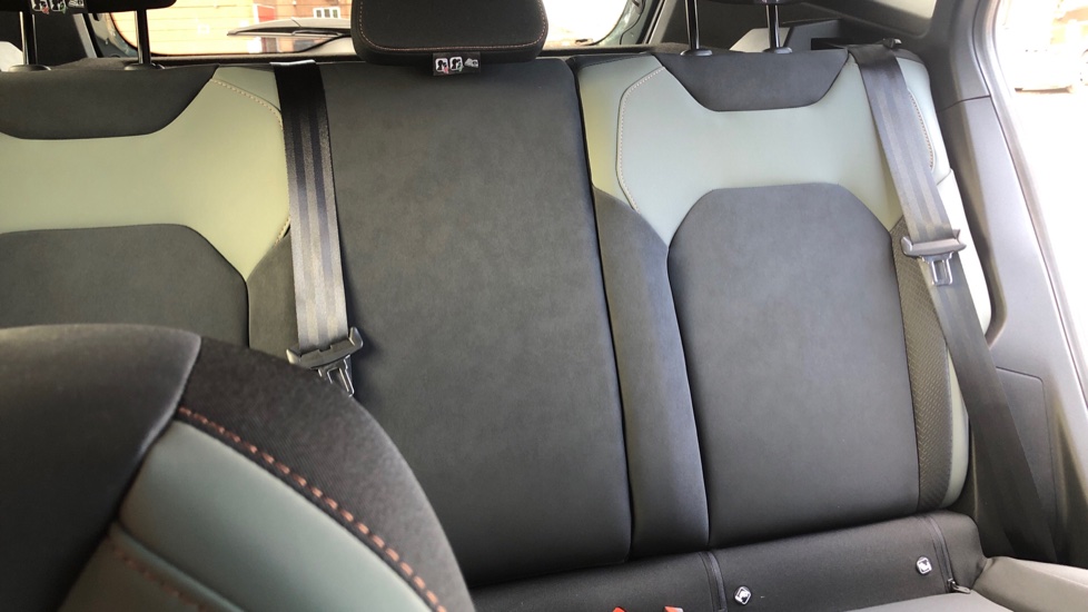 Dacia Duster 1.6 Hybrid 140 Extreme 5dr Auto Hybrid Estate - Image 15