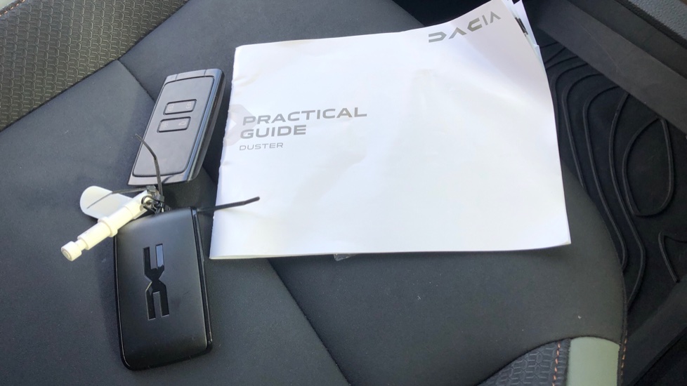 Dacia Duster 1.6 Hybrid 140 Extreme 5dr Auto Hybrid Estate - Image 19
