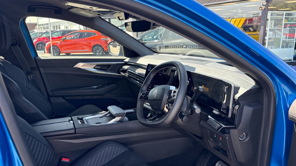 Renault Rafale E-Tech FHEV Techno Esprit Alpine 5dr Auto 4C Hybrid Estate - Image 45