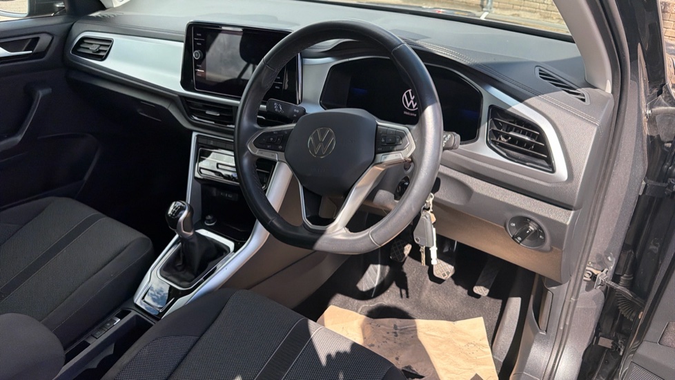 Volkswagen T-Roc 1.0 TSI Life 5dr Petrol Hatchback - Image 9