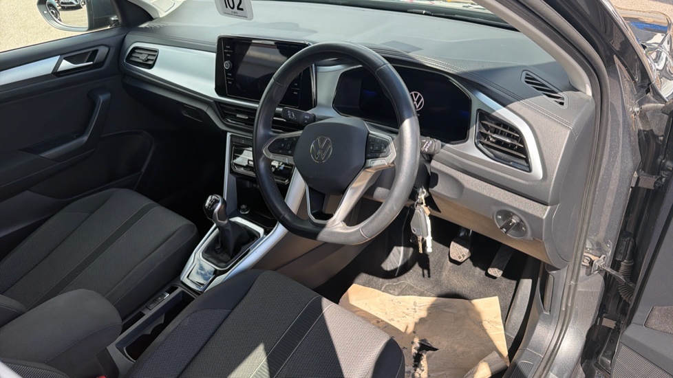 Volkswagen T-Roc 1.0 TSI Life 5dr Petrol Hatchback - Image 11