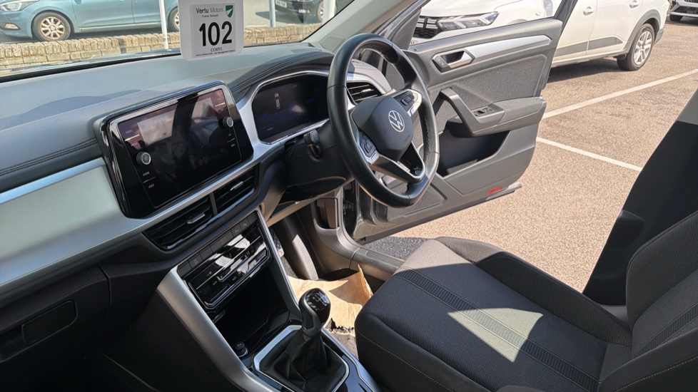Volkswagen T-Roc 1.0 TSI Life 5dr Petrol Hatchback - Image 14