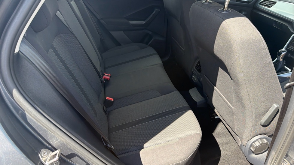 Volkswagen T-Roc 1.0 TSI Life 5dr Petrol Hatchback - Image 16