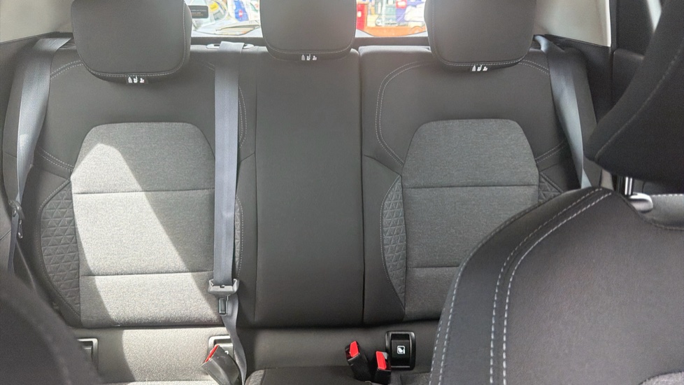Renault Clio 1.0 TCe 90 Iconic 5dr Petrol Hatchback - Image 15