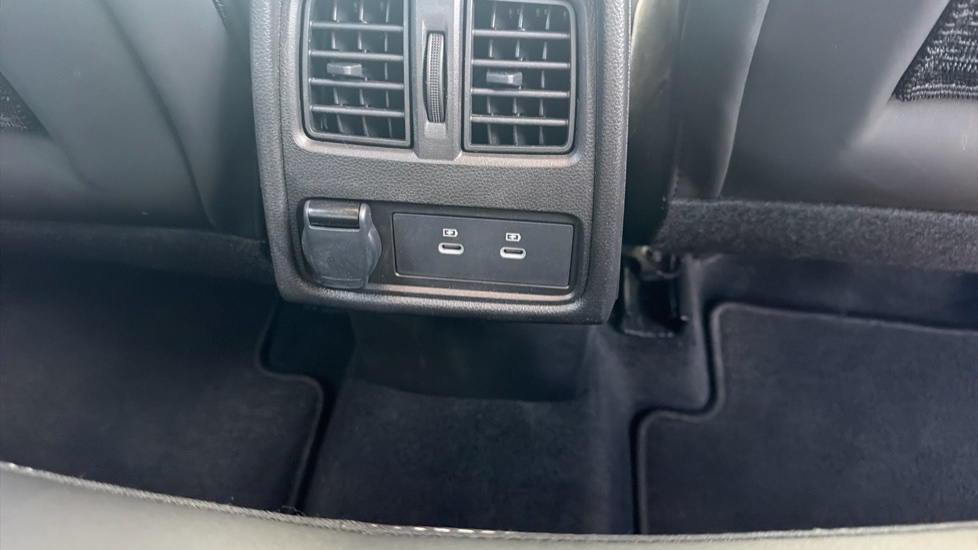 Renault Captur 1.6 E-Tech Full Hybrid 145 Esprit Alpine 5dr Auto Hybrid Hatchback - Image 21