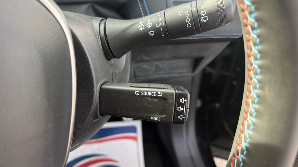 Renault Captur 1.6 E-Tech Full Hybrid 145 Esprit Alpine 5dr Auto Hybrid Hatchback - Image 27