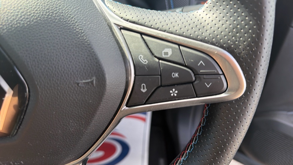 Renault Captur 1.6 E-Tech Full Hybrid 145 Esprit Alpine 5dr Auto Hybrid Hatchback - Image 29