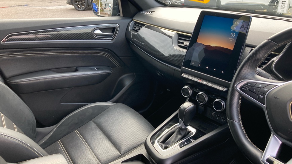 Renault Arkana 1.6 E-Tech full hybrid 145 Engineered 5dr Auto Hybrid Estate - Image 14