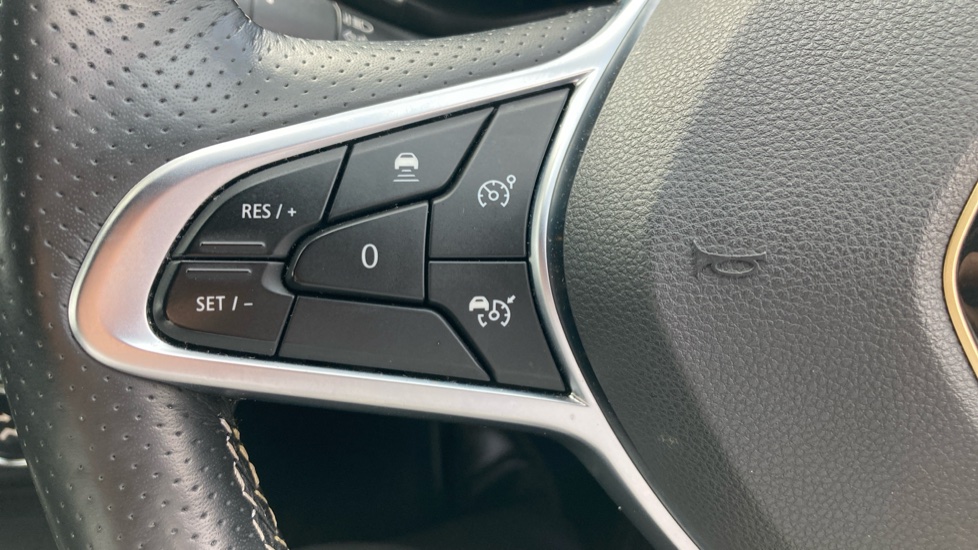Renault Arkana 1.6 E-Tech full hybrid 145 Engineered 5dr Auto Hybrid Estate - Image 28