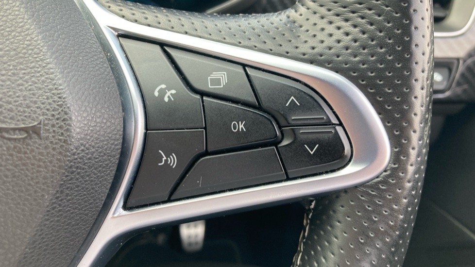 Renault Arkana 1.6 E-Tech full hybrid 145 Engineered 5dr Auto Hybrid Estate - Image 29