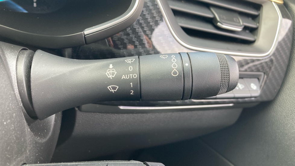 Renault Arkana 1.6 E-Tech full hybrid 145 Engineered 5dr Auto Hybrid Estate - Image 31