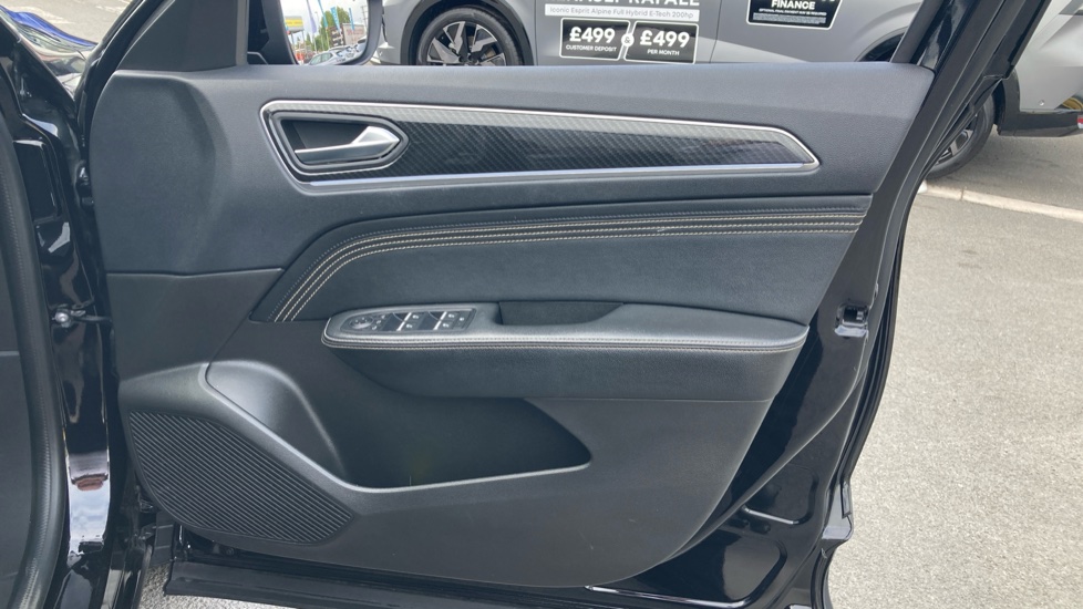 Renault Arkana 1.6 E-Tech full hybrid 145 Engineered 5dr Auto Hybrid Estate - Image 36