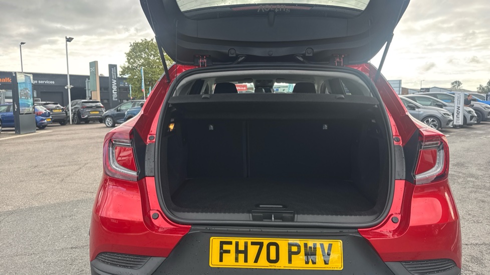 Renault Captur 1.5 dCi 95 Iconic 5dr Diesel Hatchback - Image 4